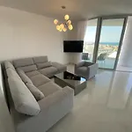 Mckenzie 2 Bedrooms Seaview 公寓 拉纳卡